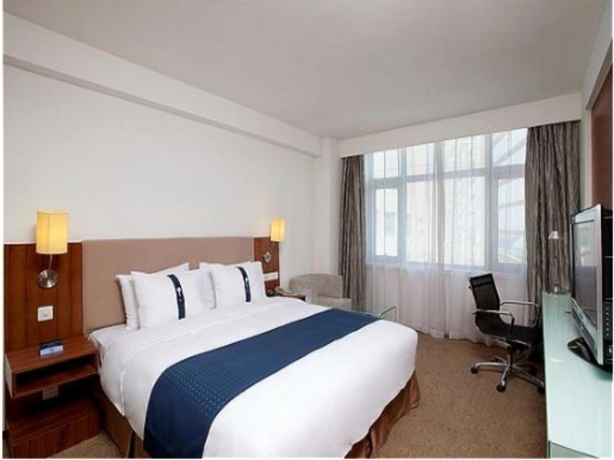 Holiday Inn Express Tianjin Binhai Kültér fotó