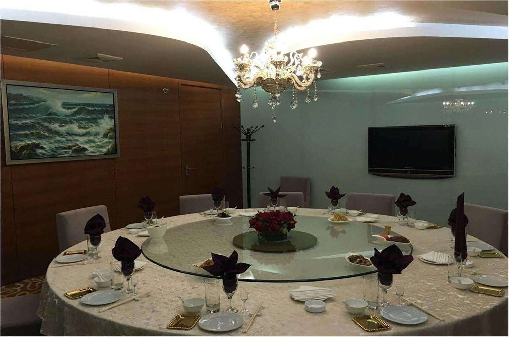 Holiday Inn Express Tianjin Binhai Kültér fotó